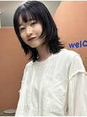 ミディアムヘア斜めバンググレージュカラーデザインカラー