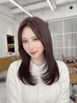 レイリー 原宿 表参道(Rayreee) 20代30代◎小顔に合わせレイヤーカットセンターパート前髪なし