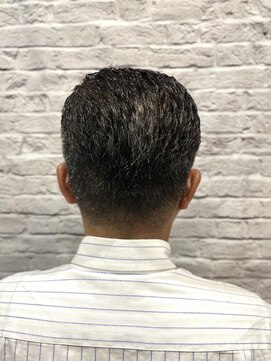 グレイスフル バーバープラチナム 六本木店(Graceful Barber platinum) ツーブロックで作るオールバックスタイル