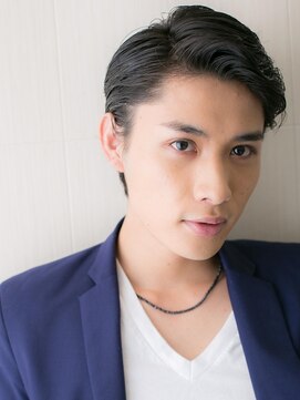 グルーミングサロン バーバー キャッスル 北浦和西口(Grooming salon Barber Castle) 20代30代大人ブラック立ち上げフェードスタイルW北浦和