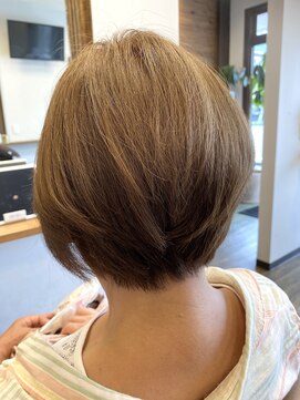 モエン(MoEn) ショートボブ