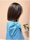 タッセルボブダブルカラー切りっぱなしボブ外ハネボブ顔周り30代