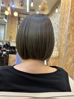 モーメント(moment)&nbsp;ミントグレジュ暗め収まるミニボブ乾かすのみ透け感20代30代40代