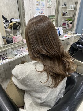 ロア 熊本(LOA) モカブラウン　10代20代30代40代