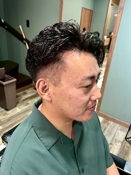スタンドバーバー 柏(STAND BARBER) MEN’S HAIR/ブルーブラック/フェザーパーマ/ 柏