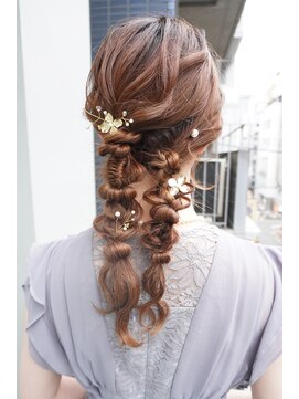 シィーム(cime) ヘアセット　編みおろし　ツインアレンジ