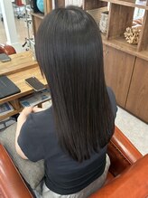 パル バイ ラベスト(Pal by lovest)&nbsp;バイカルテで、艶髪ロング