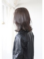 ホワイトルーム(White Room)&nbsp;アッシュグレージュの外ハネボブ♪