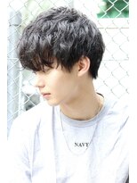 ネイビー(NAVY)&nbsp;横顔も決まる！3年A組 菅田将暉 髪型！センタースパイラル