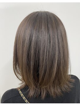 エイム(AIM) グレージュカラー