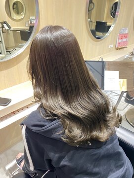 エイトヘアー(8 HAIR) 透明感オリーブカラー