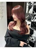 【レイヤーロング】上品レッドカラー&レイヤーシースルーバング