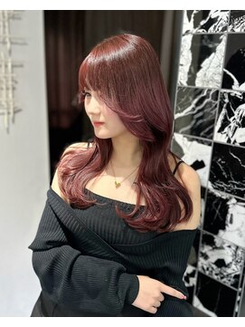 ワン バイ ジエクト(One by The Ect) 【レイヤーロング】上品レッドカラー&レイヤーシースルーバング