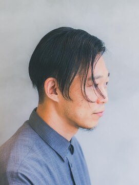 ニカイ(2F) メンズ前下がりセンターパート/ダークブラウン