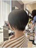 ショートボブ×艶ブラック