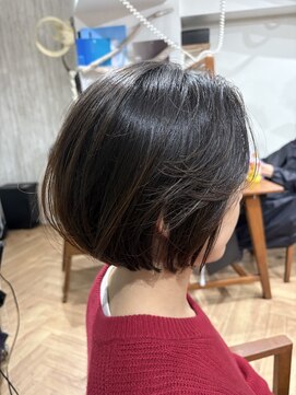 カナエ(CaNaE) 顎ラインショートボブ