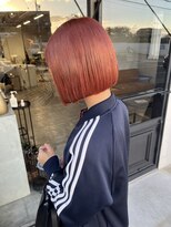 エラ(ere) 暖色カラー ボブ 1ブリーチ 赤ピンク アプリコットオレンジ