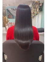 リズ(Liz)&nbsp;【Lizutotalbeauty】髪質改善プレミアムストレートエステ