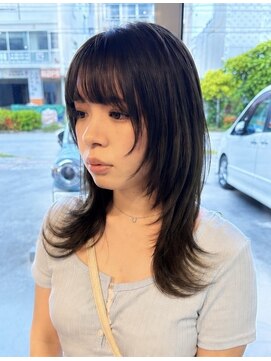 ヘアーループセラデザインワークス(Hair ruup Sela design works) ざくざくレイヤーカット×オリーブグレージュ