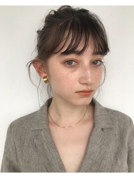 シアン(SYAN) グレージュニュアンスアレンジヘア