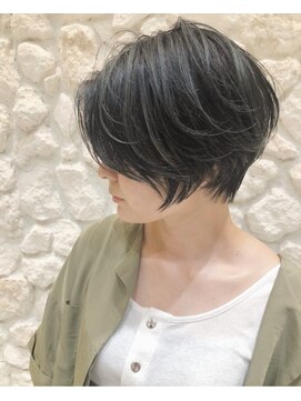 モアナ バイ ヘッドライト 武蔵小杉店(Moana by HEADLIGHT) 小顔ショート#ボブ#アッシュ#大人かわいい#イメチェン
