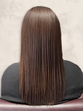 シンリア(ShinLia) 20代30代40代大人可愛い髪質改善カラー艶感ストレート透明感