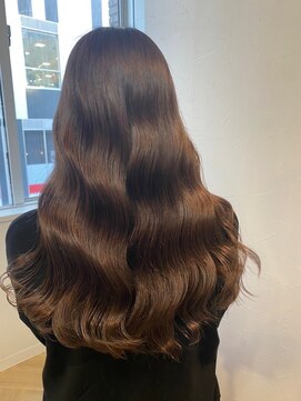 トッカ ヘアアンドトリートメント 難波店 艶髪ブラウン