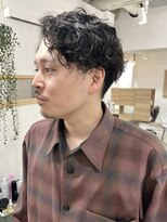 エンバイユアーズ 飯田橋店(eN° by youres)&nbsp;くせ毛風パーマ 黒髪パーマ サイドパート ツーブロック