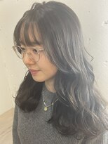ヘアーワークス ヘルム 渋谷店(HAIR WORKS HELM)&nbsp;グレージュ　ロング