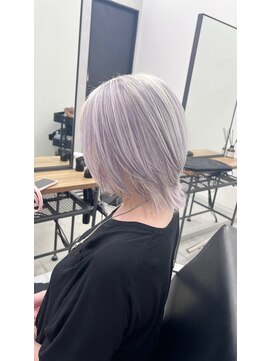 アイセ(I.se Eir TOKYO) ホワイトカラー/ラベンダー/ケアブリーチ/ダブルカラー/髪質改善