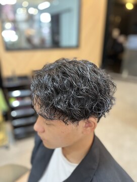 アキコ(AKIko) ツイストスパイラルパーマ