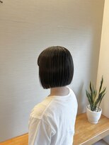 アカラ ヘアー akala hair 切りっぱなしボブ