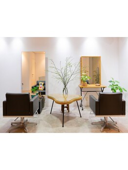 落ち着いたオシャレでかわいい店内で、ゆったりとした時間を過ごせる。あなたの為の、贅沢な時間を…。