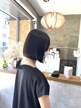 ノエル ヘアー アトリエ(Noele hair atelier) 切りっぱなしのナチュラルボブ