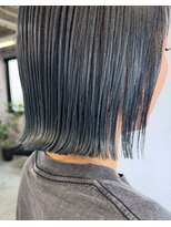 ペチカ(PEZZICA)&nbsp;ボブ　外はね　シャドウルーツ　バレイヤージュ