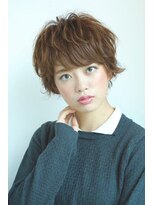 アークイラ(Aquila)&nbsp;マッシュベースで作る、透け感ブラウンのニュアンスショート