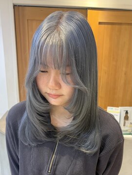 テトラ バイ ネオリーブ 横浜西口店(tetra by neolive) ペールトーン　アイスブルー　レイヤーカット　ブリーチ横浜★