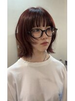 スロンカート(throncart)&nbsp;レイヤーは伸ばしかけでも赤くても良い。メガネかけても良い。