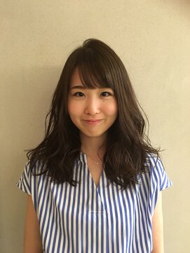 ロンド 銀座(Lond) 大人可愛い重軽ロング☆ミルクティーアッシュベージュ 担当 伊原