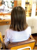 切りっぱなし外ハネスタイル