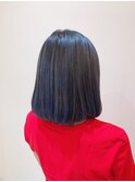 青み系カラーボブスタイル