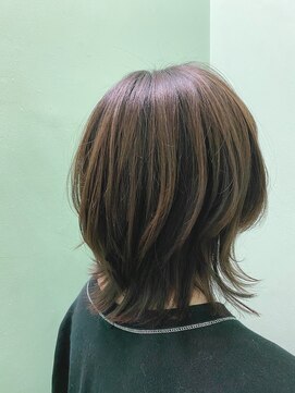 リリアーナ(LILIANA) 【LILIANA】簡単スタイリングの外ハネウルフスタイル♪