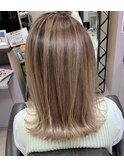ミルクティーバレイヤージュ