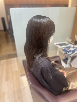 エル バイ ファースト(L by first) 【L by first】顔周りレイヤー×切りっぱなし