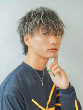 スラッシュ(SLASH) ツイストスパイラル/スパイラルパーマ/波巻きパーマ/姫路