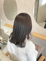 アン ヌイ 箕面萱野(an nui) ファッションカラーでグレイヘアもオシャレに。