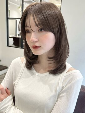 ローネス(LONESS) 顔まわりレイヤー透明感まろやかベージュ◎