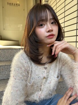 サクラ オモテサンドウ(SAKURA) レイヤーカット/ミディアムレイヤー/ワンホンレイヤー/表参道