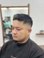 ニュートラル(Neutral) スキンフェード×フェザーアップ
