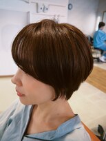 ヘアピン(hair pin)&nbsp;肌馴染み抜群。洗練された大人ショート